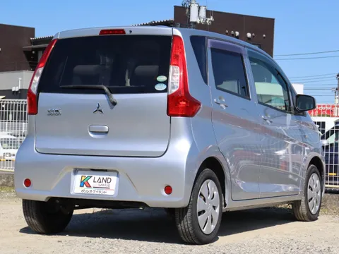 Mitsubishi eK Wagon