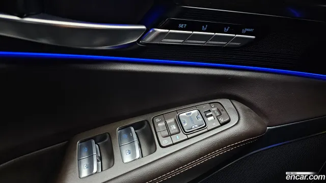 Genesis G90 (EQ900)