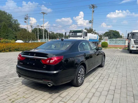 Hongqi H7
