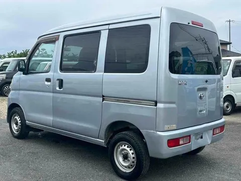 Toyota Pixis Van