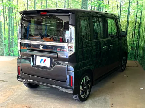 Suzuki Spacia Custom