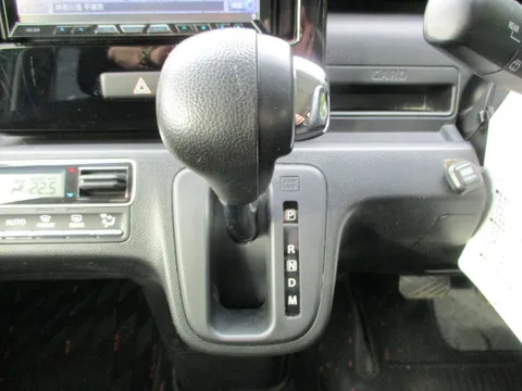 Suzuki Wagon R Stingray