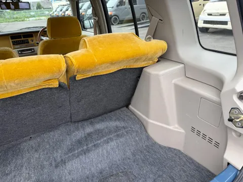 Nissan Rasheen