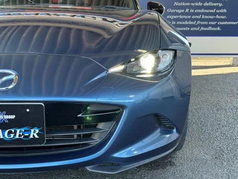 Mazda MX-5 (Roadster)
