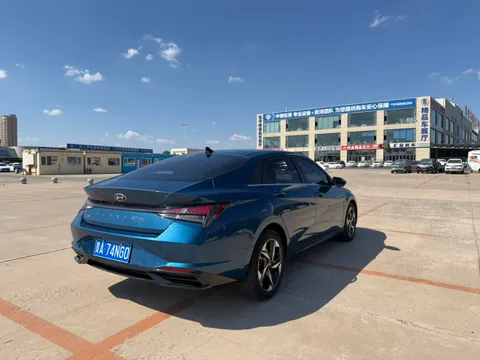 Hyundai Elantra (Avante)