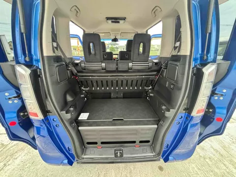 Honda N-BOX Plus