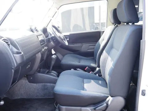 Nissan KIX