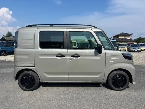 Suzuki Spacia Base