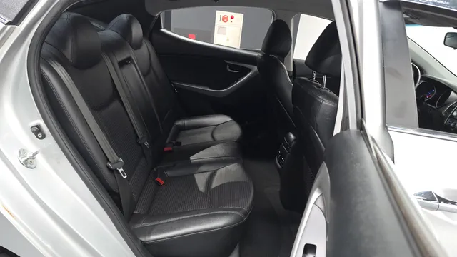 Hyundai Elantra (Avante)