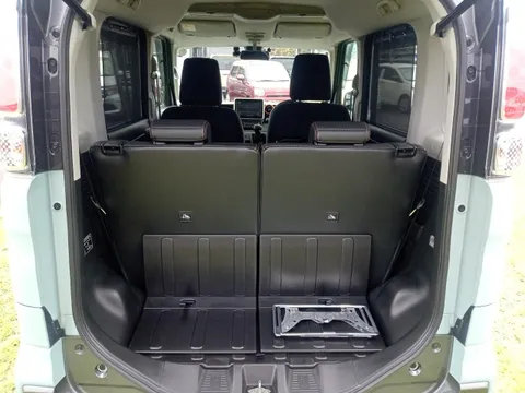 Suzuki Spacia Gear