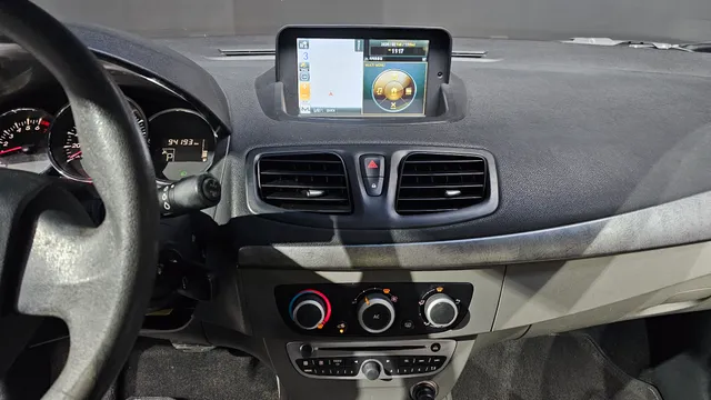 Renault SM3