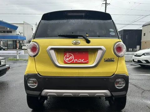 Daihatsu Cast