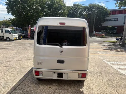 Nissan Clipper