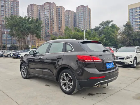 Borgward BX7