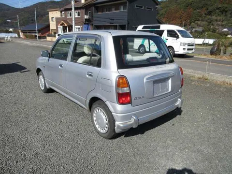 Daihatsu Mira Gino