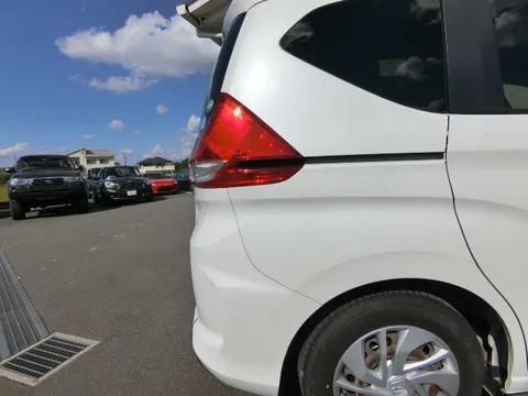Honda Freed Plus