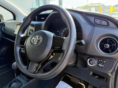 Toyota Yaris (Vitz)