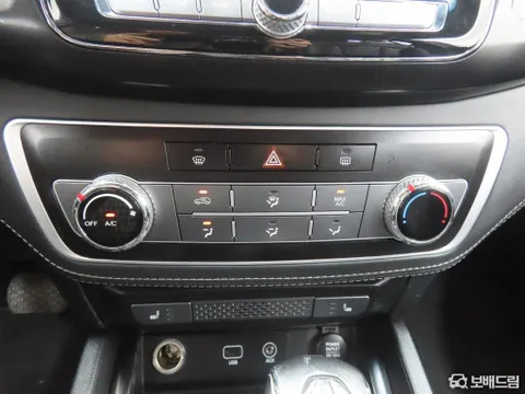SsangYong Rexton Sports
