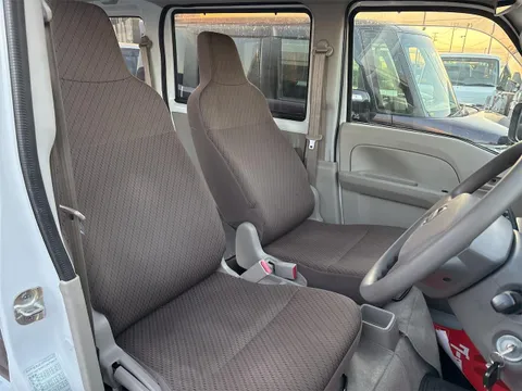 Nissan Clipper