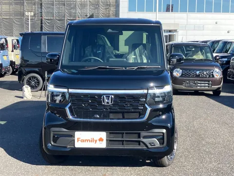 Honda N-BOX Custom