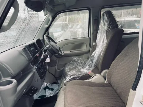 Nissan Clipper