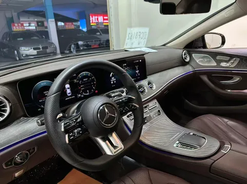 Mercedes-Benz Mercedes-Benz CLS