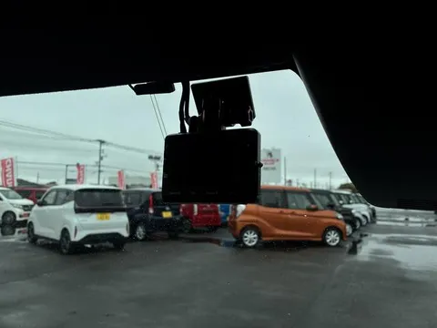 Toyota Pixis Mega