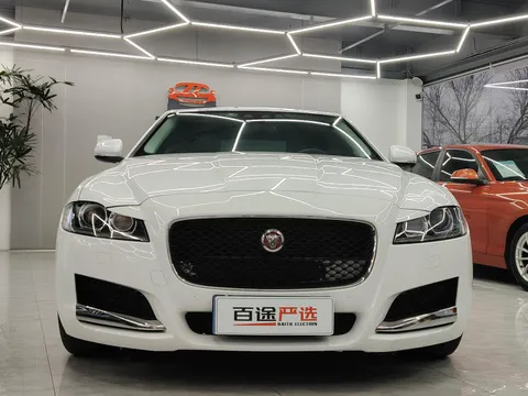 Jaguar XF