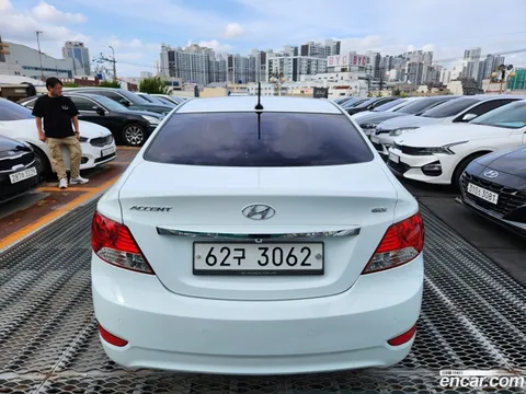 Hyundai Accent
