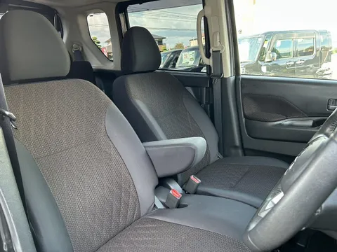 Mitsubishi eK X Space