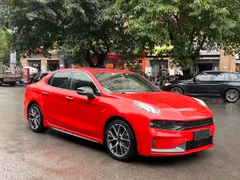 Lynk & Co 03