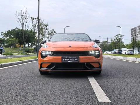 Lynk & Co Lynk & Co 02