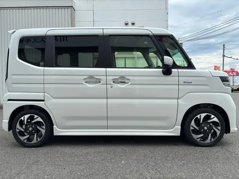 Suzuki Spacia Custom