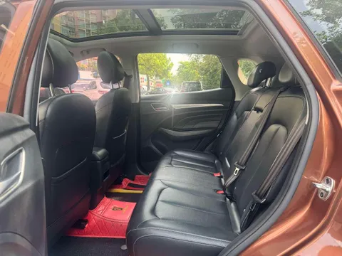 Roewe RX3