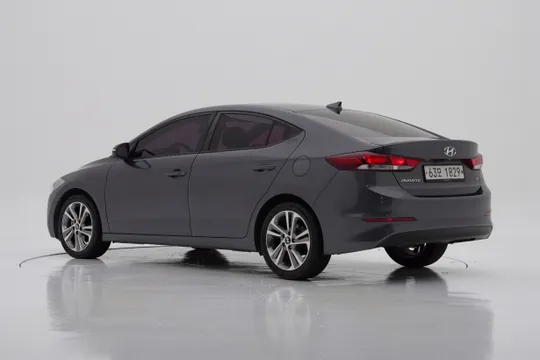Hyundai Elantra (Avante)