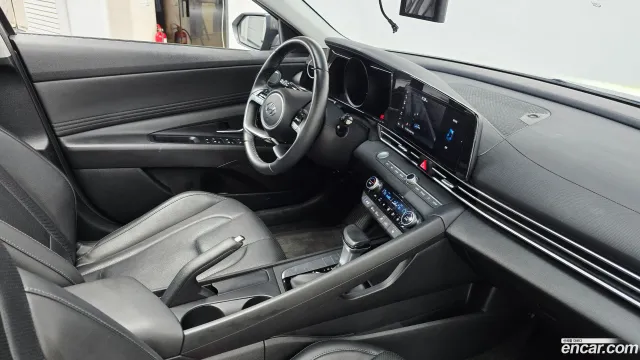 Hyundai Elantra (Avante)