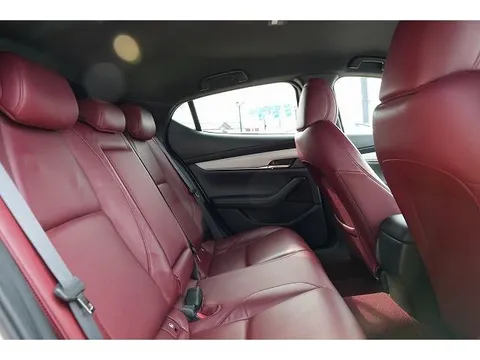Mazda MAZDA3 Fastback