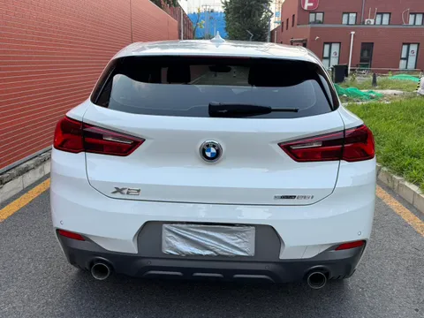 BMW X2