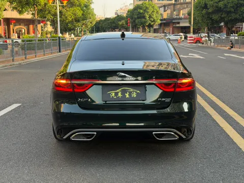Jaguar XFL