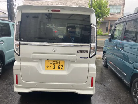 Suzuki Spacia