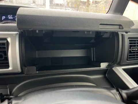 Toyota Pixis Mega