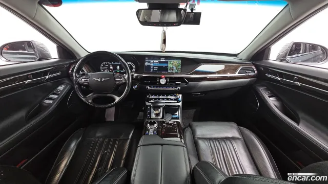 Genesis G90 (EQ900)