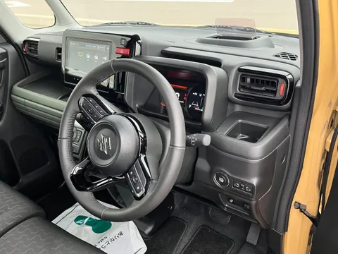 Suzuki Spacia Gear