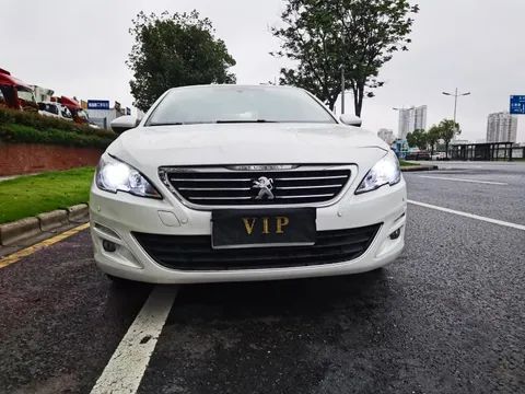 Peugeot 408