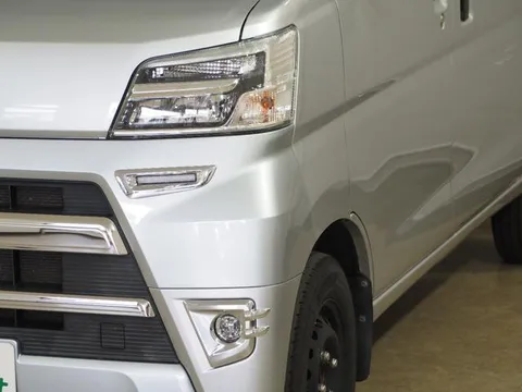 Toyota Pixis Van