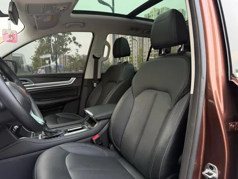 Roewe RX8