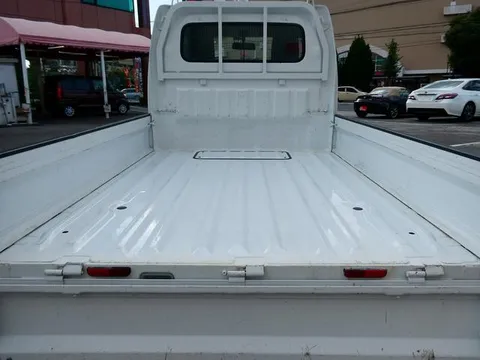 Mazda Scrum Truck