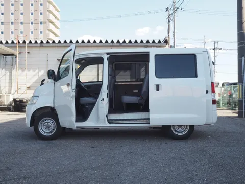 Toyota TownAce Van