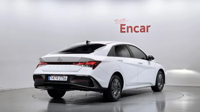 Hyundai Elantra (Avante)