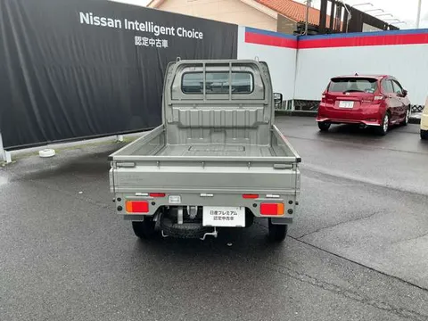 Nissan Clipper Truck